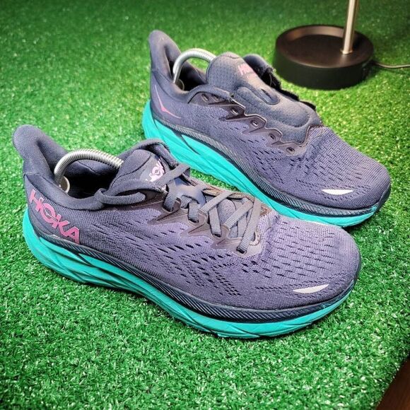 HOKA ONE ONE CLIFTON 8 -Women's Running Shoes - SIZE 7.5B - Picture 2 of 9